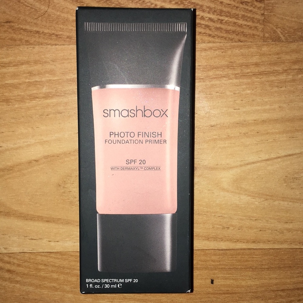 SOLD ❌Smashbox primer SPF 20